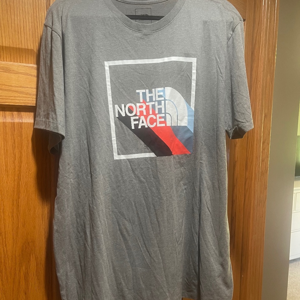 North face Tshirt XXL
